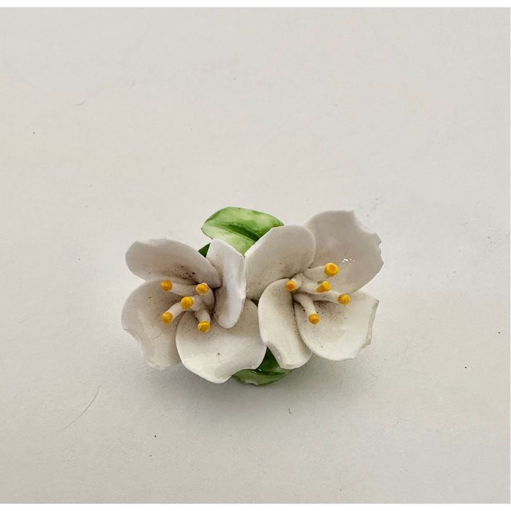 Vintage Denton China apple blossom pin